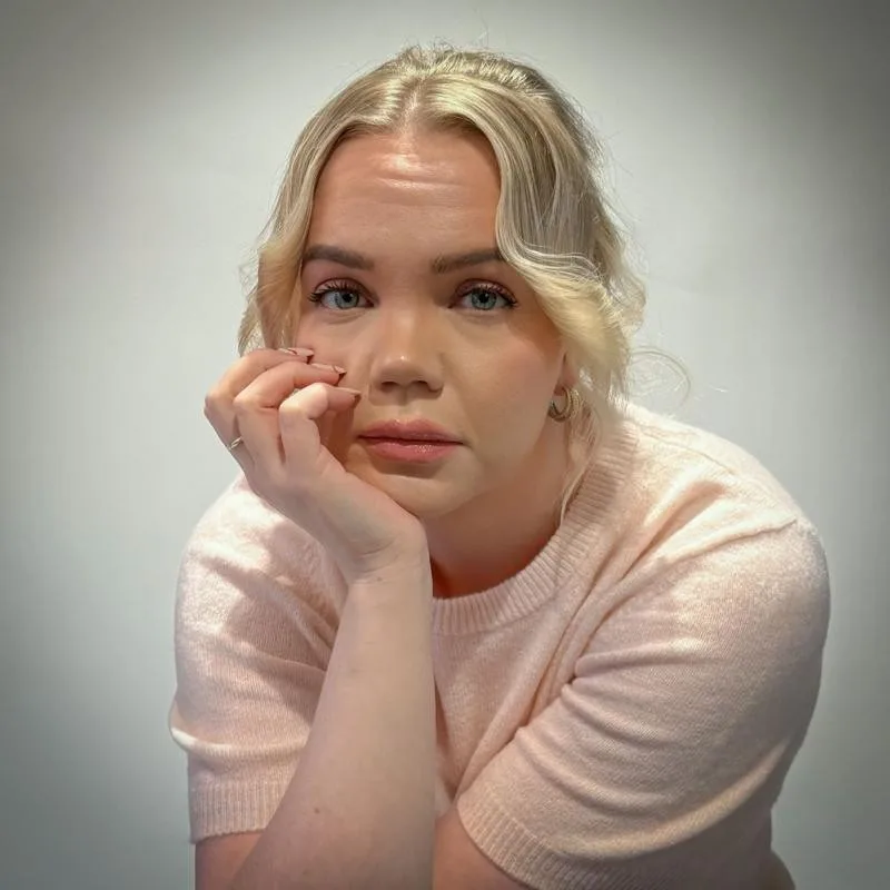 Grande Serra Ouricuri — Meri-Tuuli Auer contou à sua terapeuta coisas sobre sua vida que não queria que sua família mais próxima soubesse Elina Tossavainen via BBC Assim que Meri-Tuuli Auer viu o assunto do e-mail na pasta de spam, soube que aquele não era um spam comum. Ele continha seu nome completo e número de seguro social – o equivalente na Finlândia ao CPF brasileiro. O e-mail estava cheio de detalhes sobre ela que ninguém mais deveria saber. O remetente sabia que ela estava fazendo psicoterapia por meio de uma empresa chamada Vastaamo. Disseram que haviam invadido o banco de dados de pacientes [&hellip;]